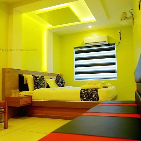 Royal Plaza Residency Cheruppulasseri Exterior photo