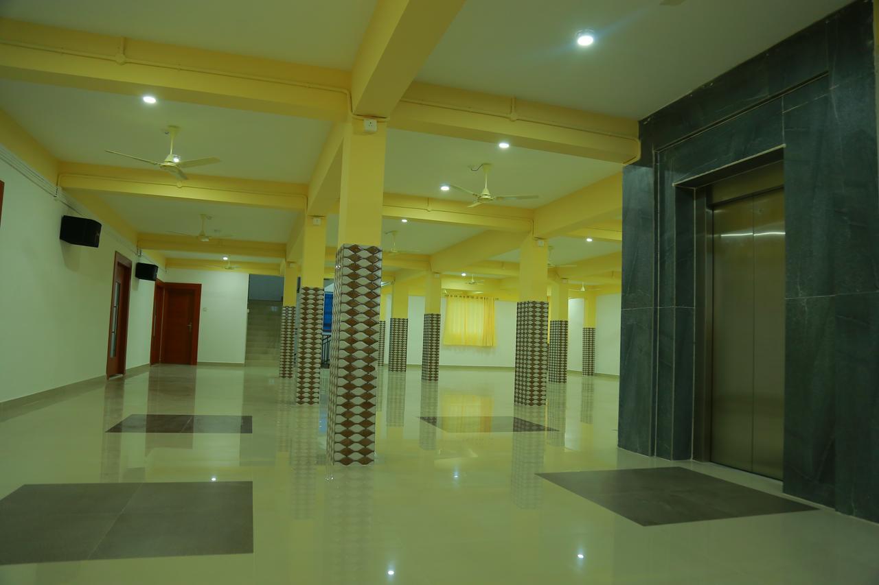 Royal Plaza Residency Cheruppulasseri Exterior photo